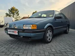 Azul Usado 1993 VW Passat GT Sedan | € 3.750