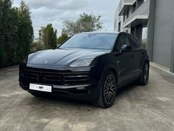 Preto Usado 2024 Porsche Cayenne SUV | € 115.000 (Super Preço)