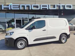 Branco Usado 2019 Peugeot Partner Monovolume | € 11.900 (Preço justo)