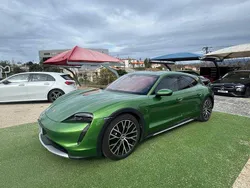 Verde Usado 2021 Porsche Taycan Sedan | € 70.990 (Preço justo)