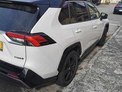 Branco Usado 2019 Toyota RAV4 SUV | € 31.000