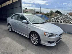 Cinza Usado 2010 Mitsubishi Lancer Motion Sedan | € 6.490