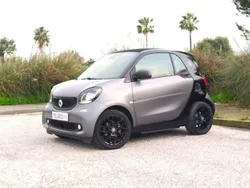 Cinzento Usado 2017 Smart ForTwo Electric Drive Coupé | € 10.900 (Preço justo)