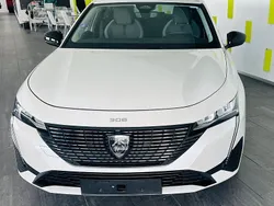 Branco Usado 2022 Peugeot 308 Allure Carrinha | € 22.500 (Bom preço)