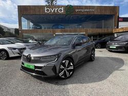 Cinzento Usado 2023 Renault Mégane Komfort SUV | € 26.900 (Bom preço)
