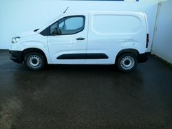 Branco icy (s¢lido) Usado 2022 Toyota Proace City Van | € 19.950 (Preço justo)