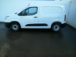 Branco icy (s¢lido) Usado 2022 Toyota Proace City Van | € 23.250 (Preço elevado)