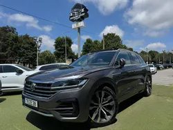 Cinzento Usado 2019 VW Touareg R-line SUV | € 49.500