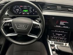 Branco Usado 2023 Audi e-tron GT quattro Comfort Sedan | € 40.500