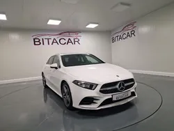 Branco Usado 2019 Mercedes A180 AMG line | € 25.950 (Preço elevado)