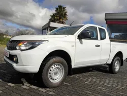 Branco Usado 2016 Mitsubishi L200 Pickup | € 19.900