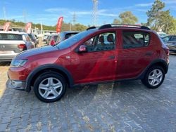 Vermelho Usado 2014 Dacia Sandero Stepway Citadino | € 12.750 (Caro)