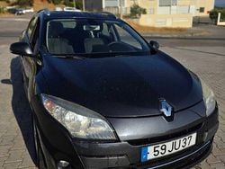 Usado 2010 Renault Mégane III Dynamique Sedan | € 3.000 (Bom preço)