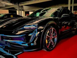 Preto Usado 2021 Porsche Taycan Sedan | € 145.000