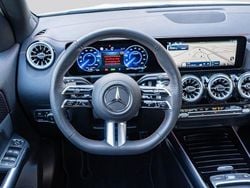 Branco Usado 2023 Mercedes EQA350 AMG SUV | € 42.999