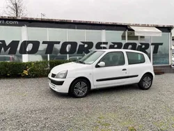 Branco Usado 2003 Renault Clio II Citadino | € 3.999 (Caro)