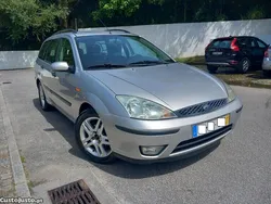 Cinza Usado 2003 Ford Focus Carrinha | € 2.690 (Preço justo)