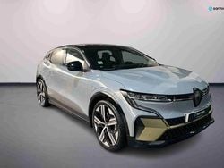 Cinzento Usado 2024 Renault Mégane Iconic Citadino | € 38.490 (Caro)
