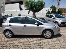 Cinzento Usado 2014 Fiat Punto Citadino | € 7.650 (Preço justo)