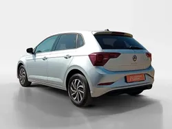 Cinza Usado 2024 VW Polo | € 19.900 (Preço justo)