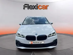 Branco Usado 2018 BMW 216 Active Tourer Sport Line Monovolume | € 19.890 (Preço elevado)