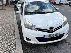 Usado 2012 Toyota Yaris Sedan | € 8.500 (Preço justo)