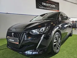 Preto Usado 2022 Peugeot 208 Allure Citadino | € 15.250 (Preço justo)