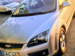 Usado 2005 Ford Focus Sedan | € 2.500 (Bom preço)