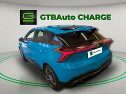 Azul Usado 2024 MG MG4 EV Luxury Citadino | € 26.900 (Caro)
