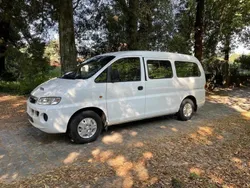 Branco Usado 2001 Hyundai H-1 Monovolume | € 4.750 (Caro)
