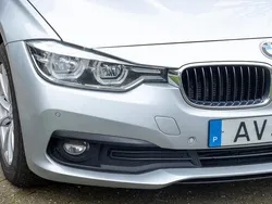 Cinza Usado 2018 BMW 320 Advantage Carrinha | € 17.500 (Super Preço)