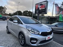 Cinza Usado 2019 Kia Carens Monovolume | € 19.990 (Preço justo)