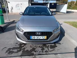 Cinzento Usado 2019 Hyundai i30 Citadino | € 13.990 (Preço justo)