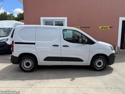 Branco Usado 2023 Fiat Doblò Monovolume | € 17.990