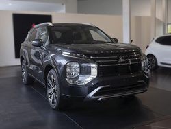 Cinzento Novo 2025 Mitsubishi Outlander P-HEV | € 52.500 (Preço justo)