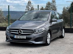 Cinza Usado 2017 Mercedes B180 Monovolume | € 16.500 (Preço justo)