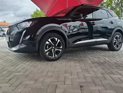 Preto Usado 2023 Peugeot 2008 Allure SUV | € 21.900 (Preço justo)