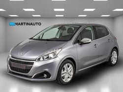 Cinza Usado 2014 Peugeot 208 Active Citadino | € 9.500 (Preço justo)