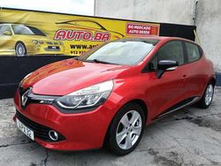 Vermelho Usado 2015 Renault Clio IV Dynamique | € 10.999 (Preço justo)