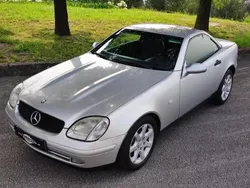 Cinza prata Usado 1997 Mercedes SLK200 Cabrios | € 9.950