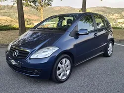 Azul Usado 2009 Mercedes A150 Avantgarde | € 7.550 (Preço justo)