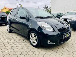 Preto Usado 2011 Toyota Yaris Citadino | € 8.990 (Preço elevado)