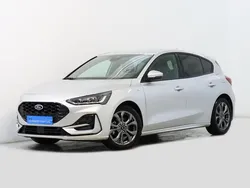 Cinzento Usado 2023 Ford Focus | € 20.900 (Preço justo)