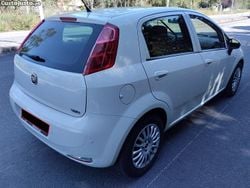 Branco Usado 2019 Fiat Punto Evo Citadino | € 7.999 (Preço elevado)