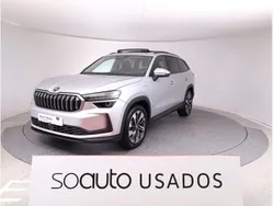 Cinzento claro metalizado Usado 2024 Skoda Kodiaq SUV | € 38.990 (Preço justo)