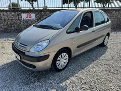 Cinzento Usado 2007 Citroën Xsara Picasso Monovolume | € 4.350