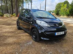 Usado 2008 Peugeot 107 Citadino | € 3.099 (Bom preço)