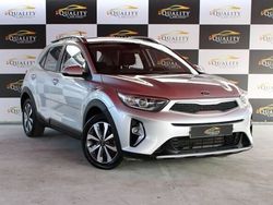 Cinza Usado 2021 Kia Stonic Urban SUV | € 16.490 (Preço justo)