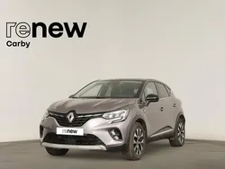 Cinzento Usado 2024 Renault Captur Techno SUV | € 22.490 (Preço justo)