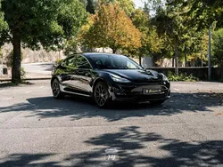 Preto Usado 2020 Tesla Model 3 Standard Range Plus Sedan | € 23.990 (Preço justo)
